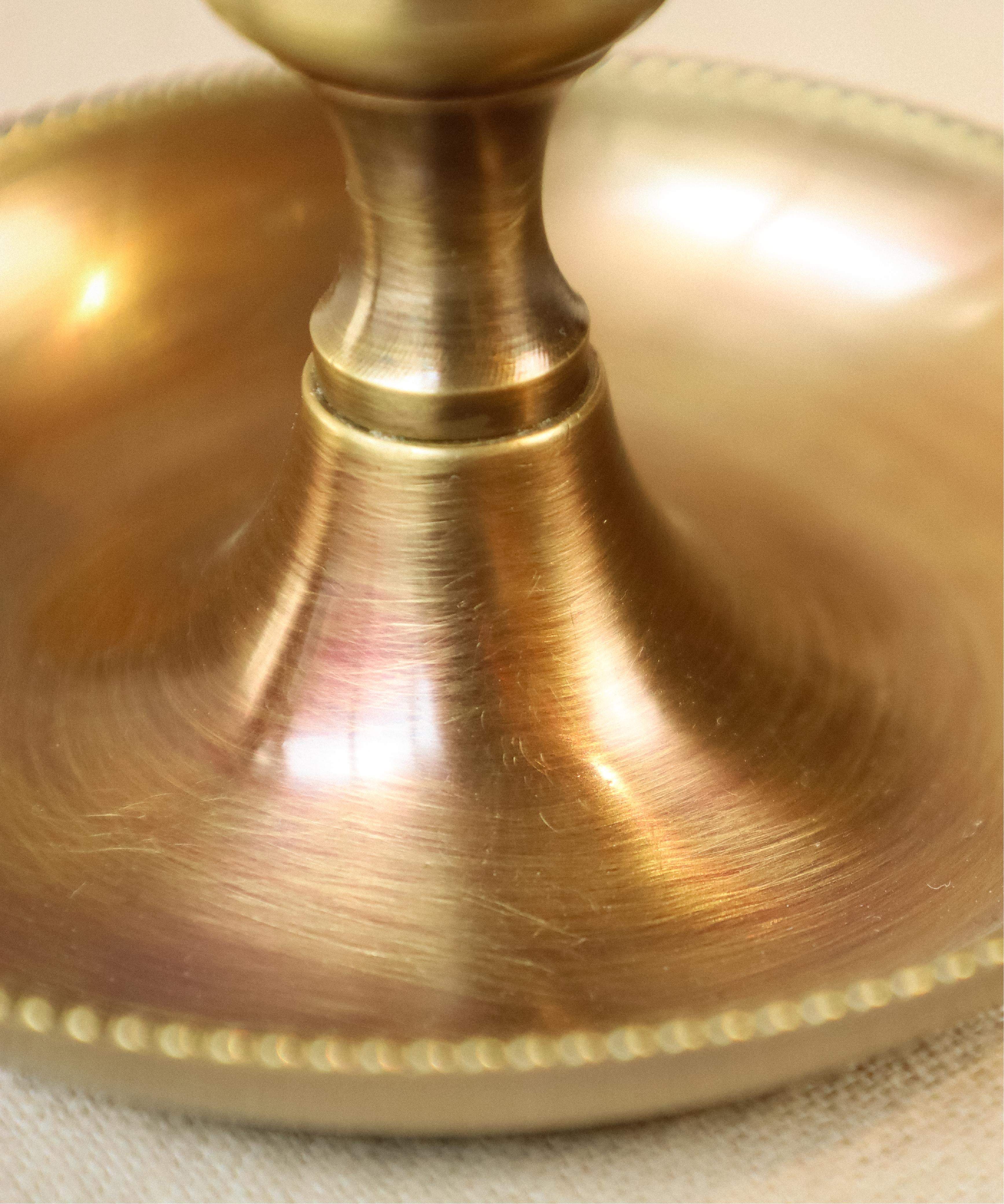 حامل شموع نحاسي