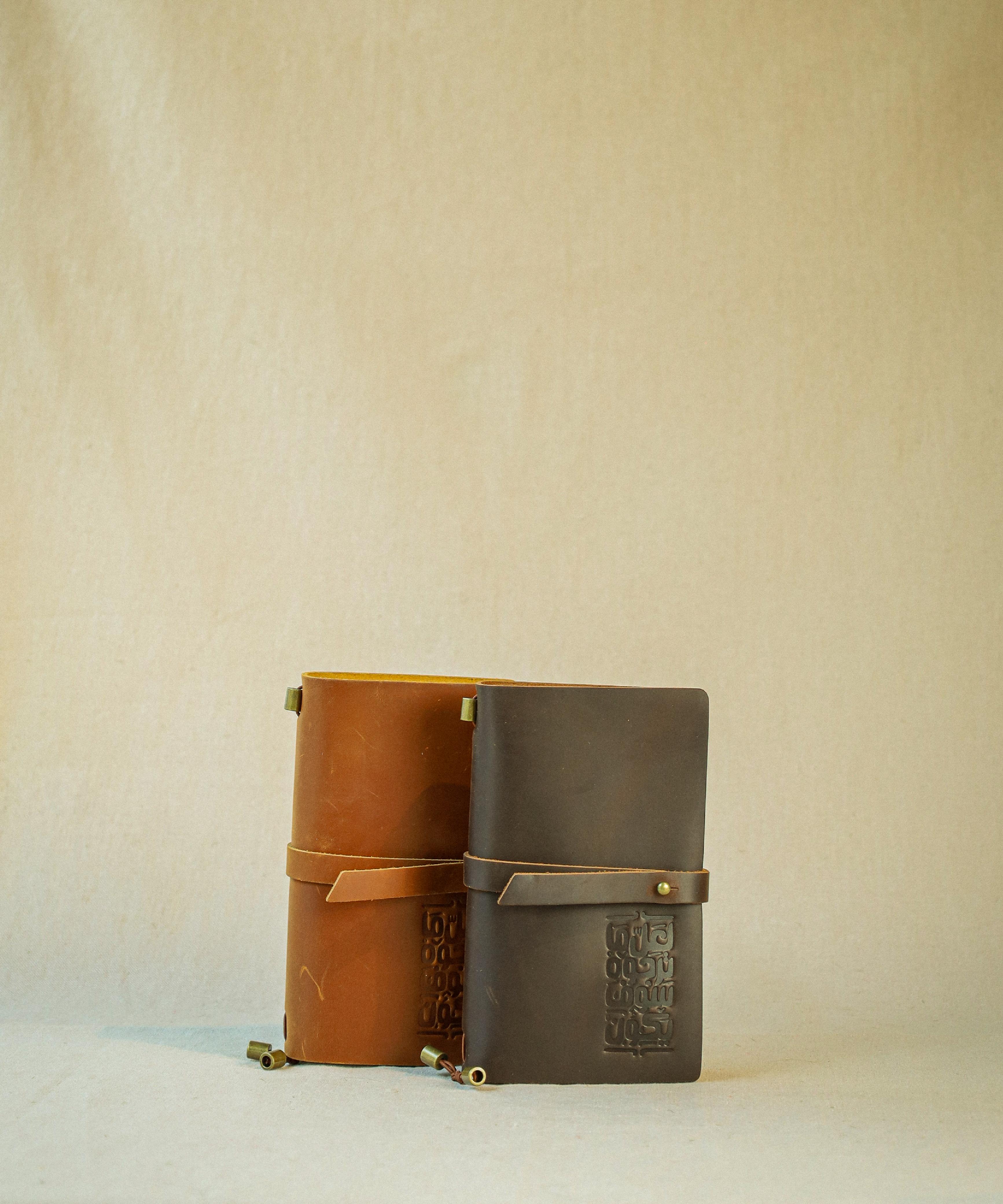 دفتر تدوين - جلد فاخر