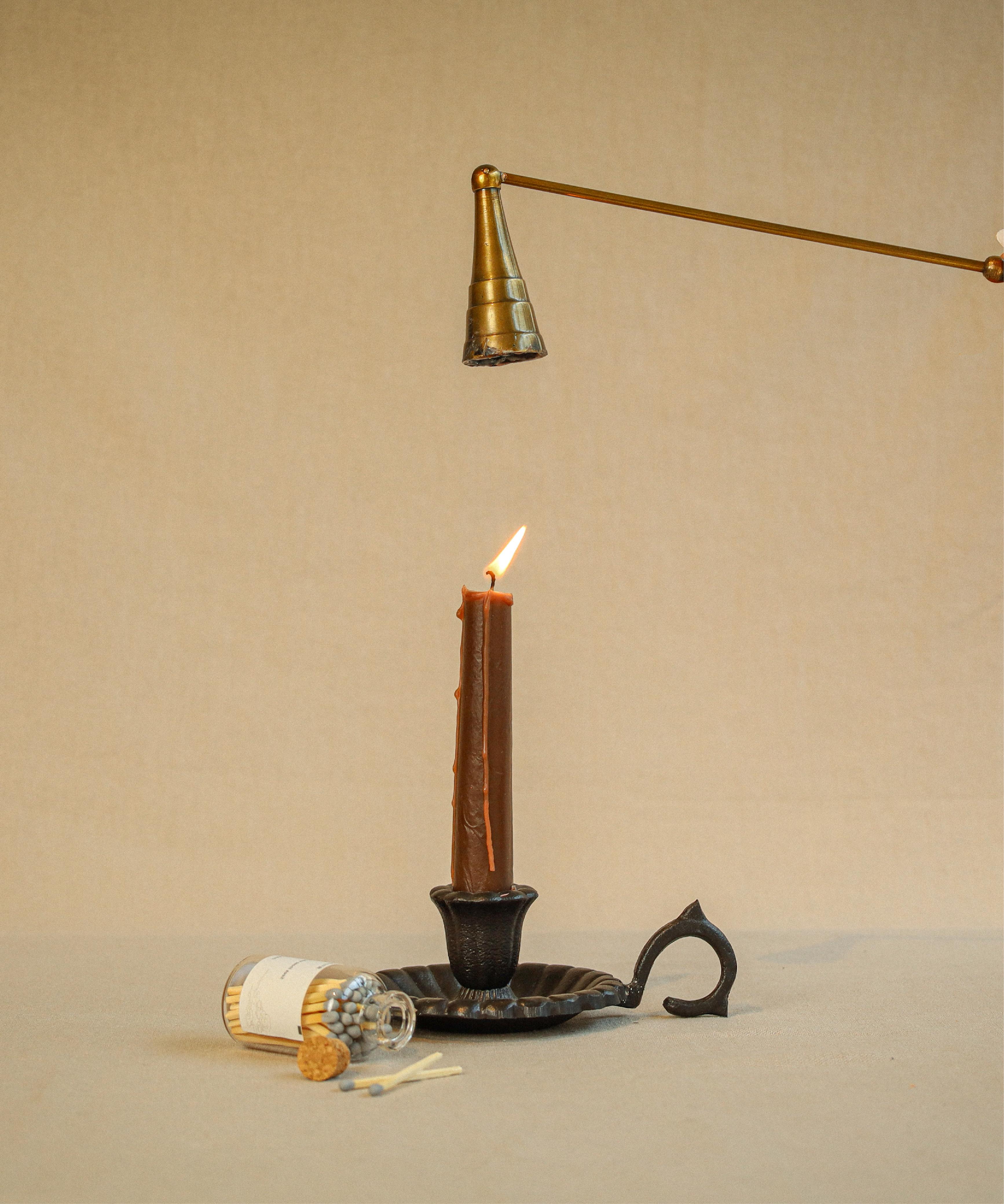 حامل الشموع (كاسيت آيرون)